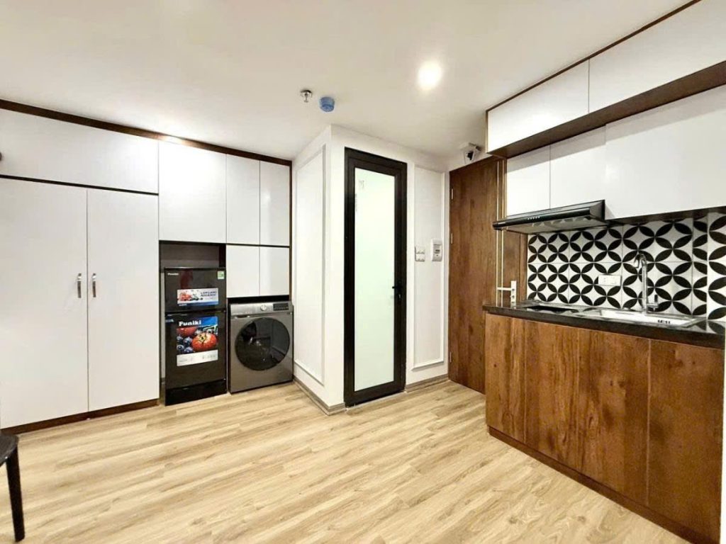 Toà CCMN Xã Đàn, 43m2, 6 Tầng, 9 Phòng, MT 4m, doanh thu 60tr/tháng, giá bán 15.5 tỷ (ĐĐ B19)