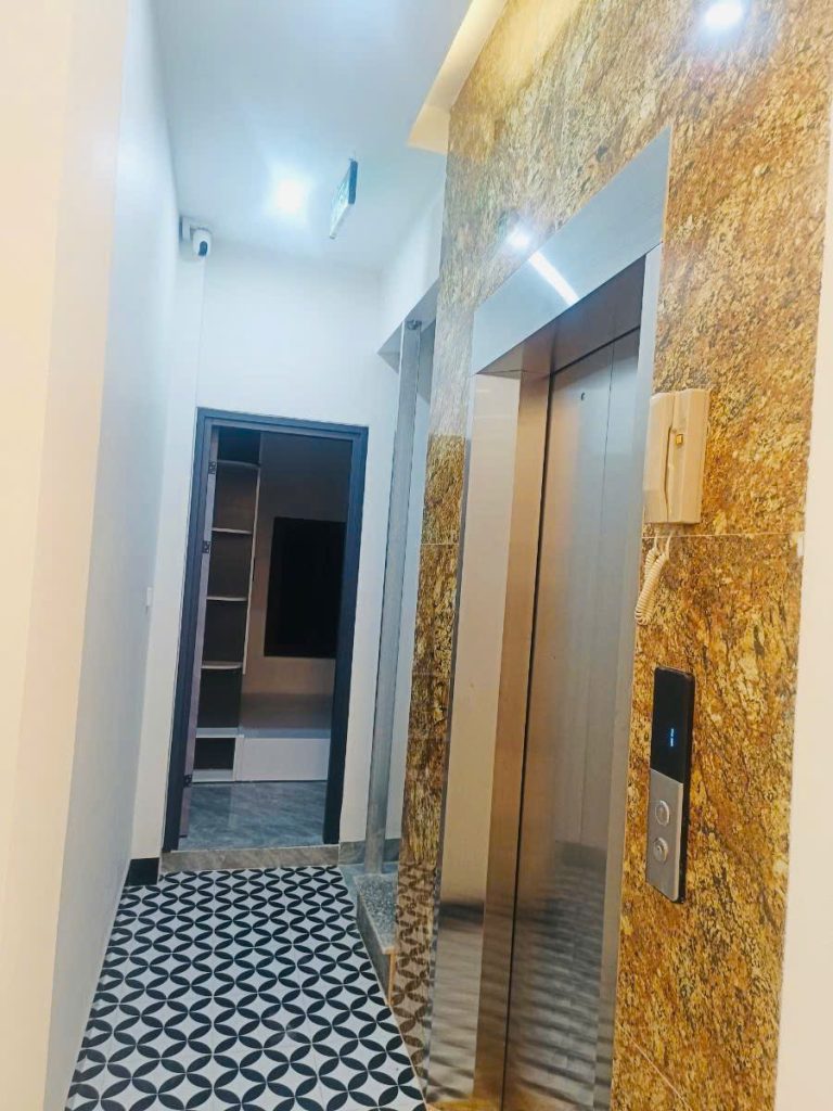 Toà CCMN Mỹ Đình, 53/55m2, 7 Tầng, MT 4.2m, 15 Phòng, cho thuê 80 tr/ tháng (NTL B50)