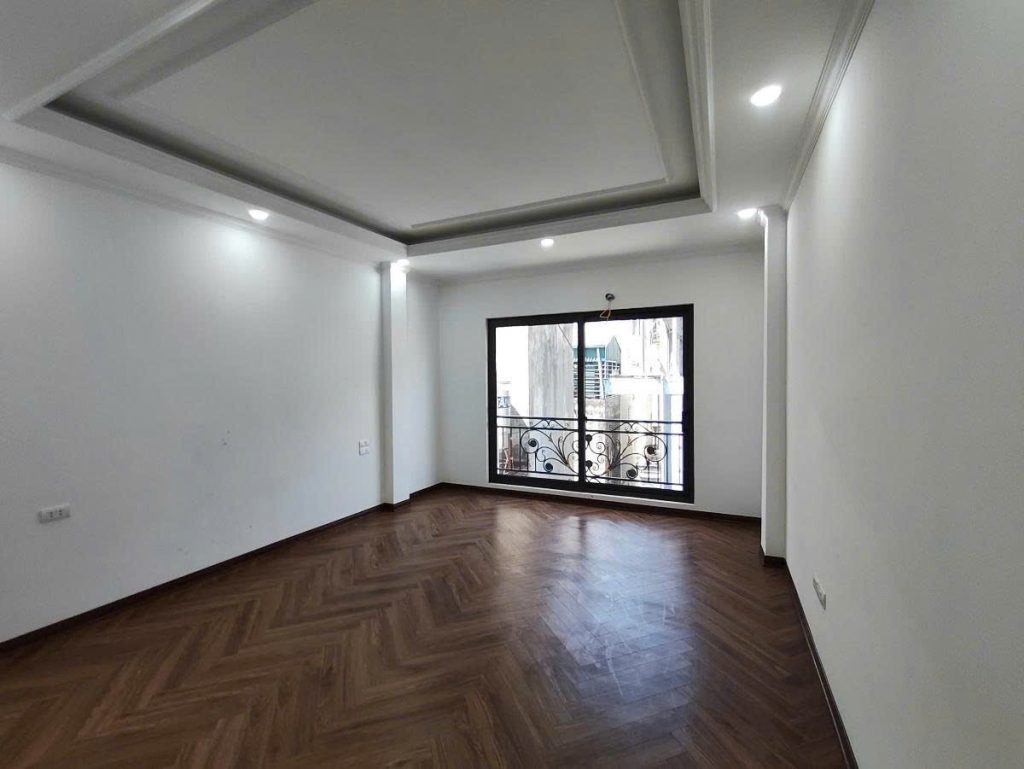 Tòa CCMN Ngõ Chợ Khâm Thiên, 48m2, 7 Tầng thang máy, MT 5.6m, 11 Phòng, Doanh thu 70tr/tháng(ĐĐ B8)