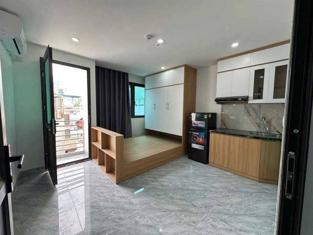 Tòa CCMN Đường Láng, 47/50m2, 6 Tầng, MT 4m, 11 Phòng, cho thuê 50m/ tháng( DL B12)