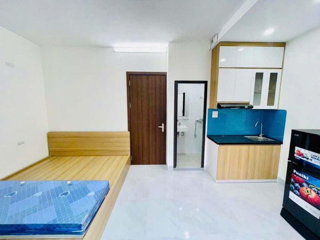 Toà CCMN Đê La Thành, 70m2, 7 Tầng, MT 5m, 17 Phòng, cho thuê 100tr/ tháng (BĐ C65)