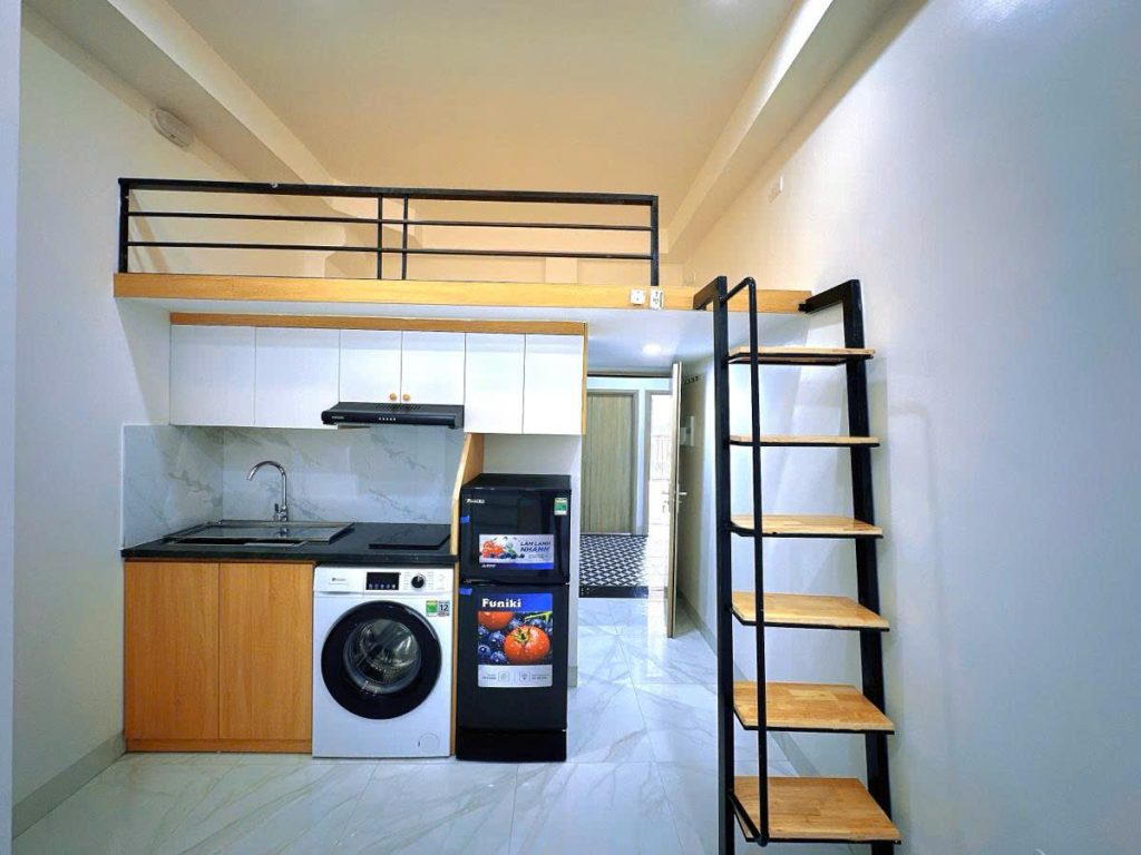 Toà CCMN Hoàng Đạo Thành, 74 m2, 8 Tầng, MT 6.5m, 22 Phòng, cho thuê 110tr/ tháng (TX D141)