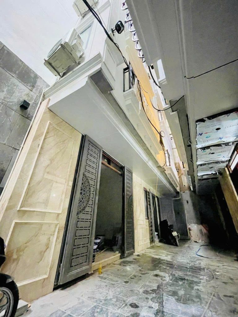 Toà CCMN An Dương Vương, 71m2, 8 Tầng, MT 5.5/1.6m, 12 Phòng, doanh thu 60tr/tháng (BTL B8)